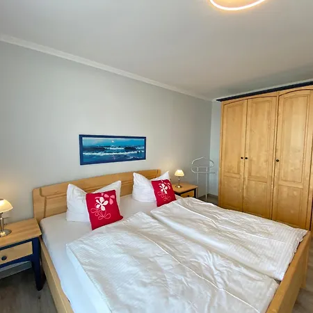 Haus Ruegenscher Bodden Whg 05 Mit Meerblick Goehren (Ruegen)